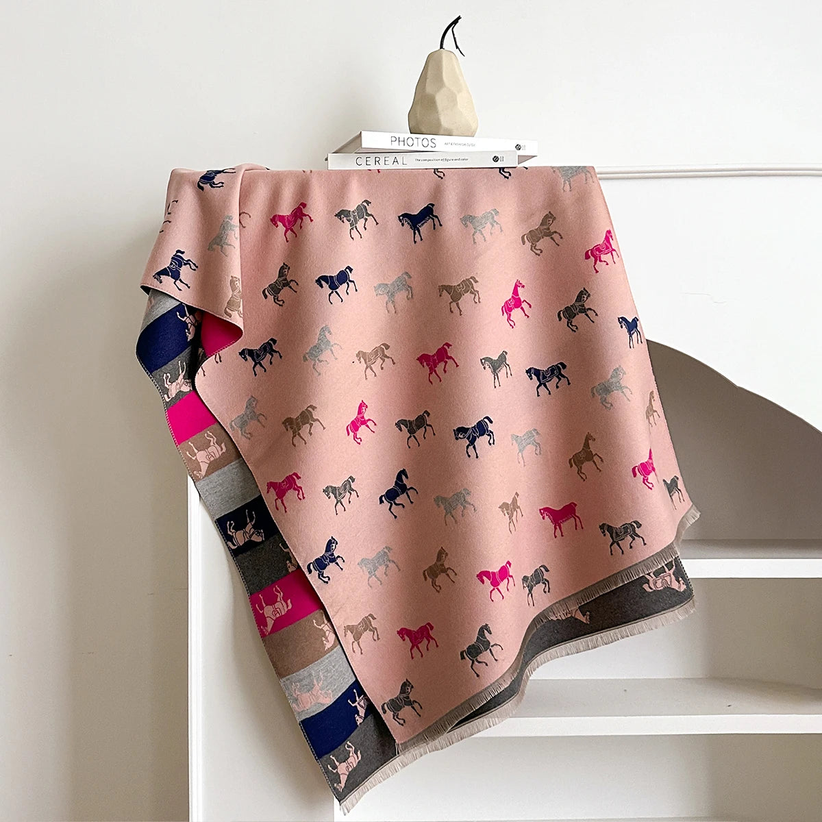 Châle Écharpe Jacquard Cheval Hiver - Motif Traditionnel Coloré