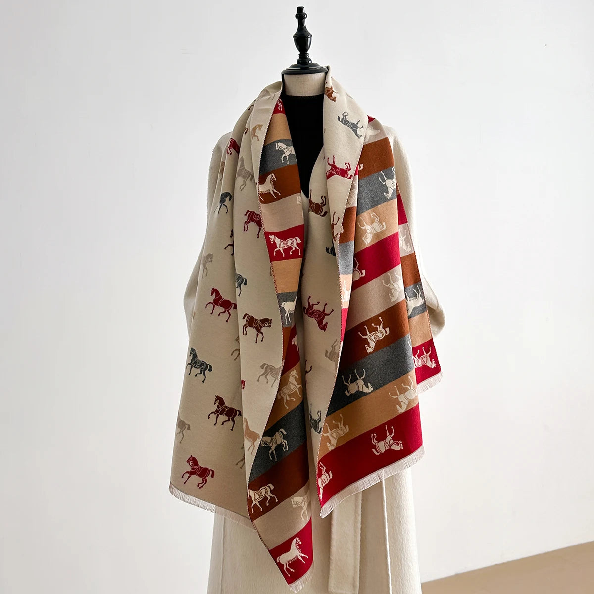 Châle Écharpe Jacquard Cheval Hiver - Motif Traditionnel Coloré