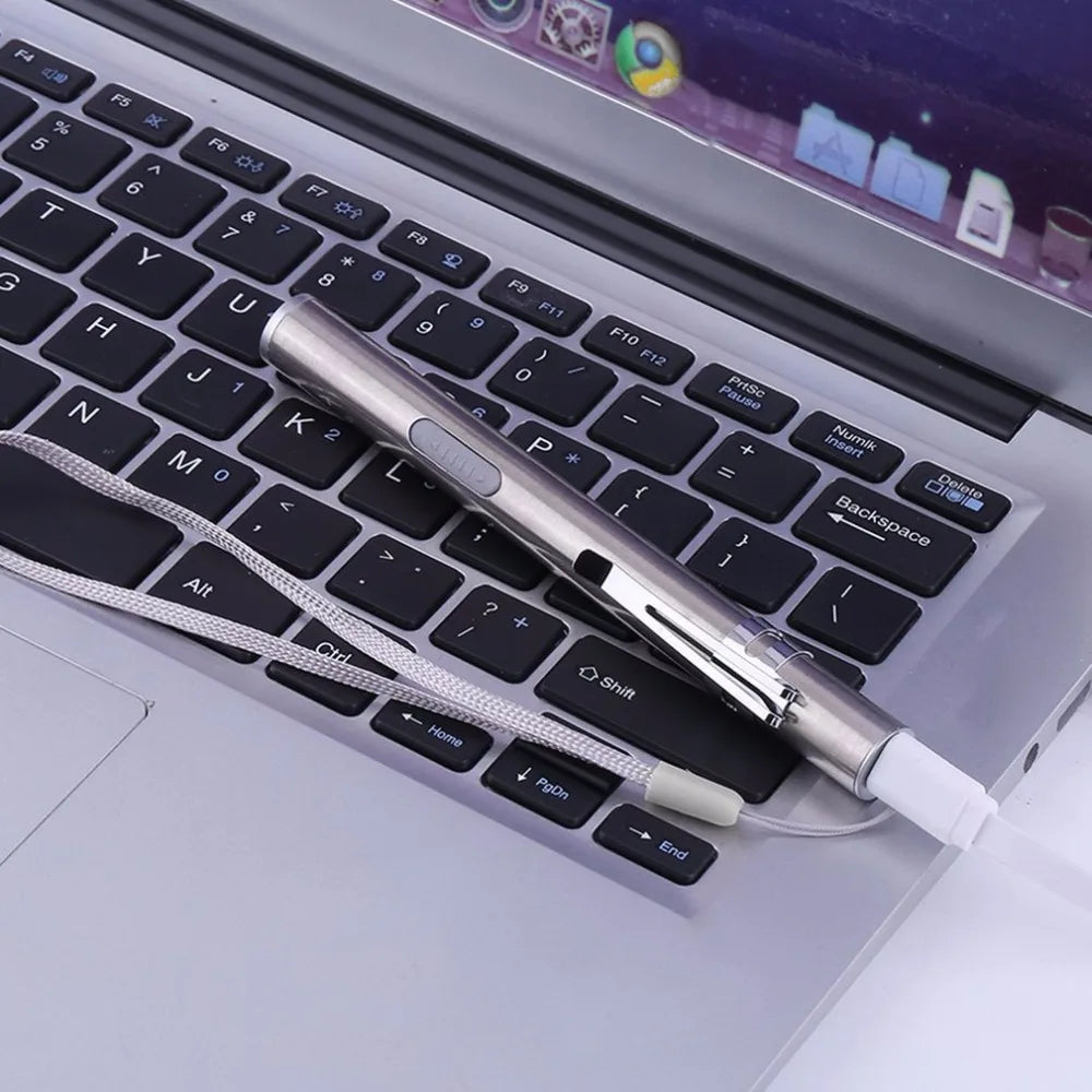 Lampe Stylo LED Médicale USB Rechargeable - Mini Lampe de Poche