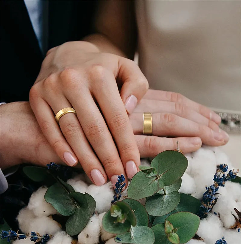Bague Titane Pur Dorée 6 mm ou 8 mm - Alliance Mariage Brossée Luxe