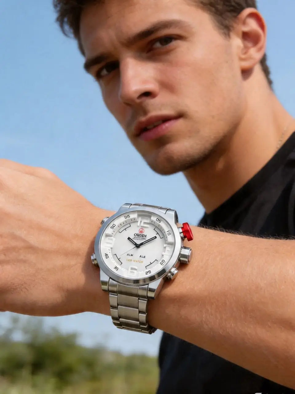 Montre Sport Homme Digitale LED Quartz - Double Heure et Étanche 3 ATM