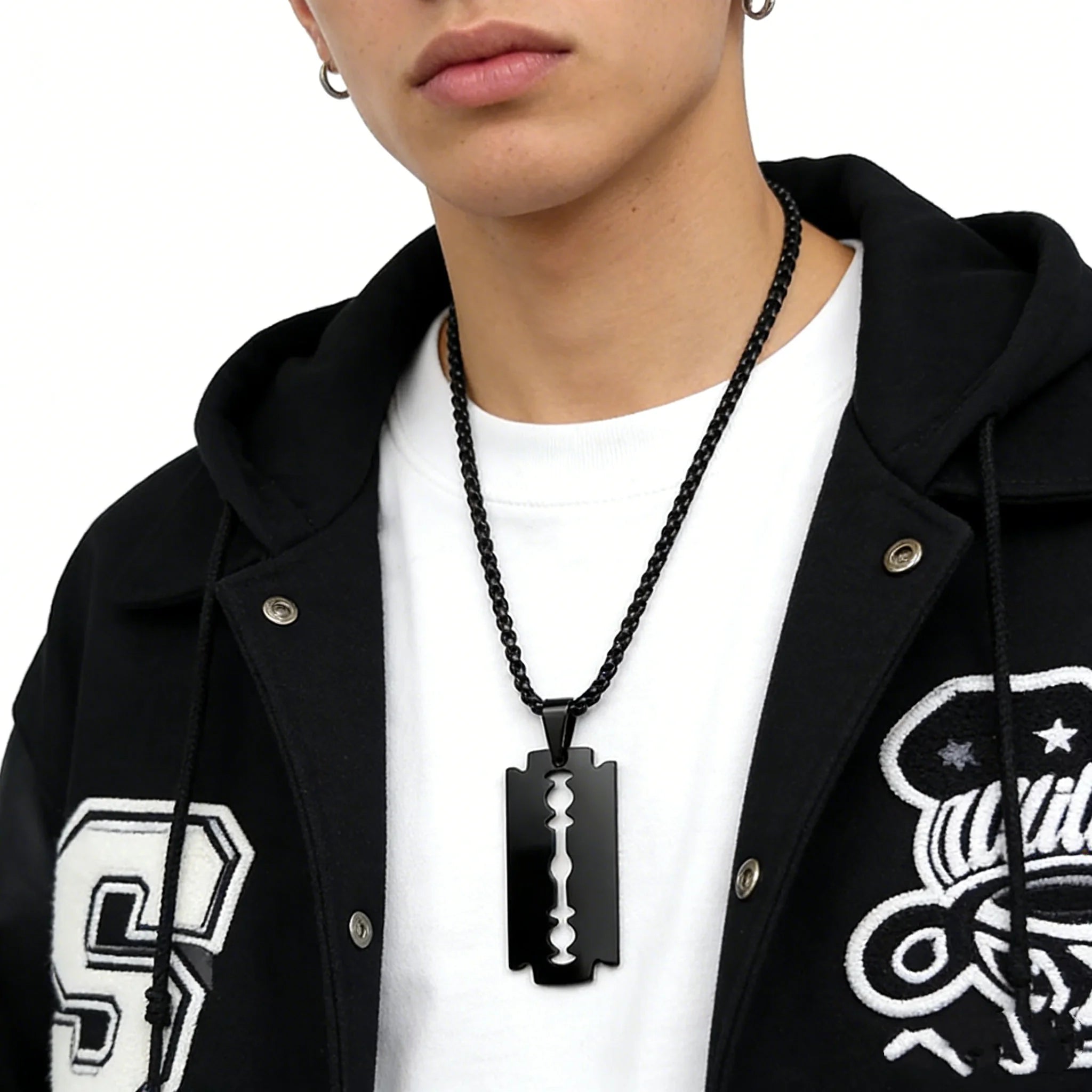 Collier Pendentif Lame Gothique Acier Inoxydable Noir
