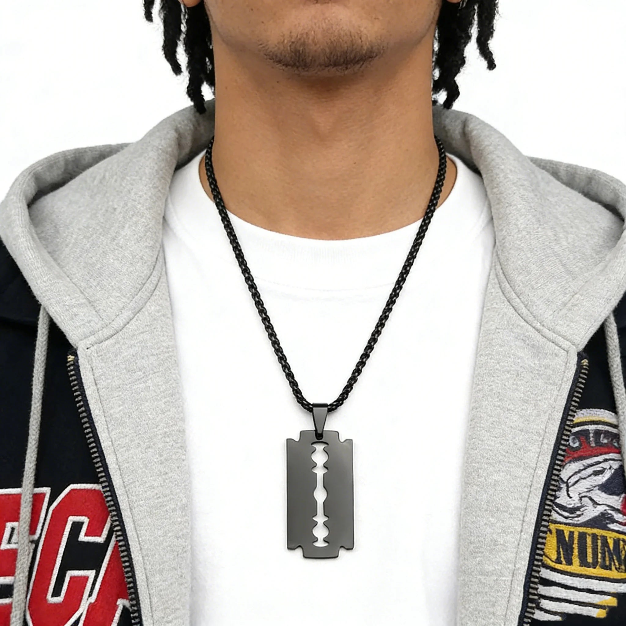 Collier Pendentif Lame Gothique Acier Inoxydable Noir