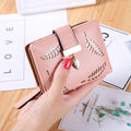 Portefeuille Femme Cuir Court avec Fermeture Éclair - Design Feuille Creuse