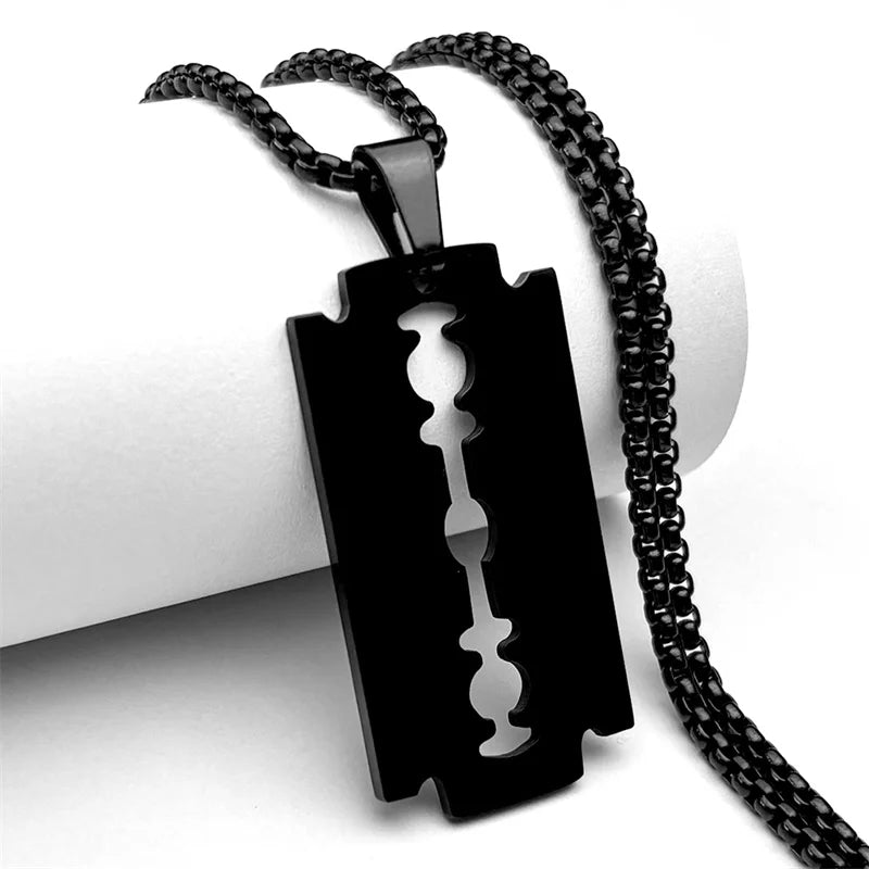 Collier Pendentif Lame Gothique Acier Inoxydable Noir
